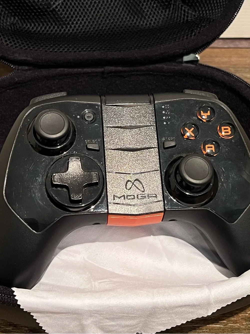 Samsung Gear VR Headset in Black Finish - LIKE NEW!!